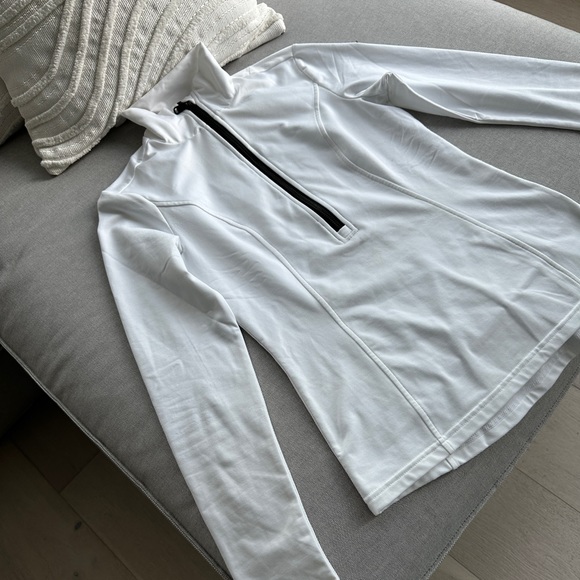 Goldbergh ski layer. Fashion, warm and comfy. - Picture 1 of 5